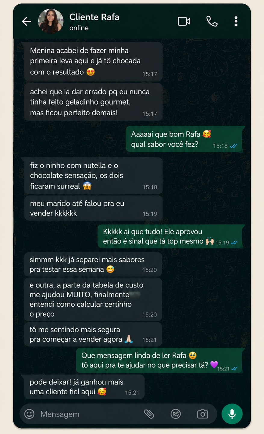 Print de conversa no WhatsApp com a cliente Rafa elogiando o material de geladinho gourmet